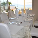 فندق Coral &