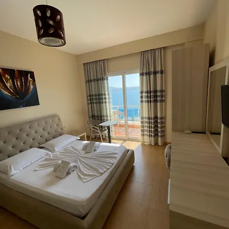 Hotel Coral & Radhimë