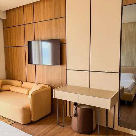 Hotel Coral & Radhimë