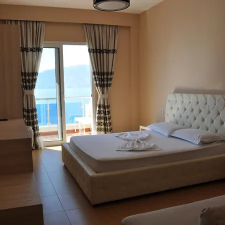 Hotel Coral & Radhimë