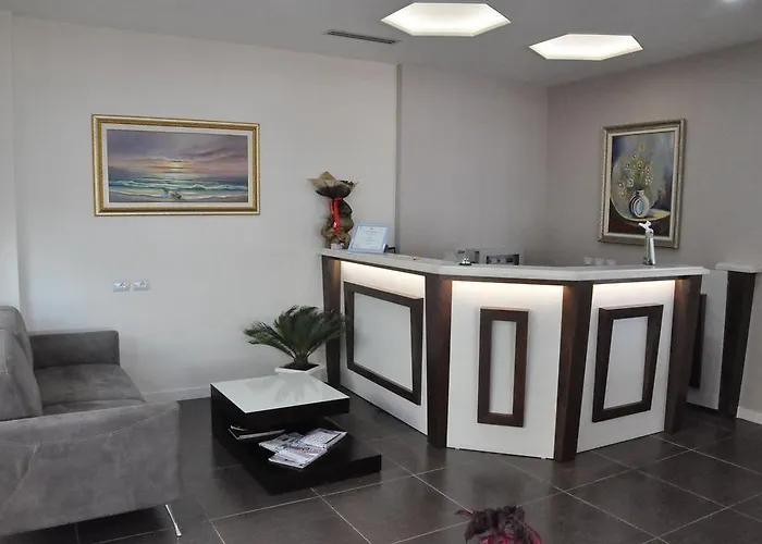 Coral Hotel & Resort