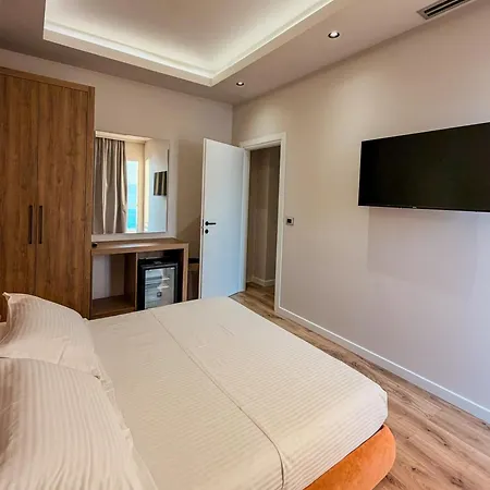 Coral & 호텔
