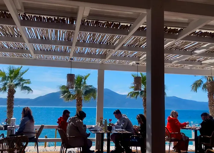 Coral Hotel&resort 4* Radhimë