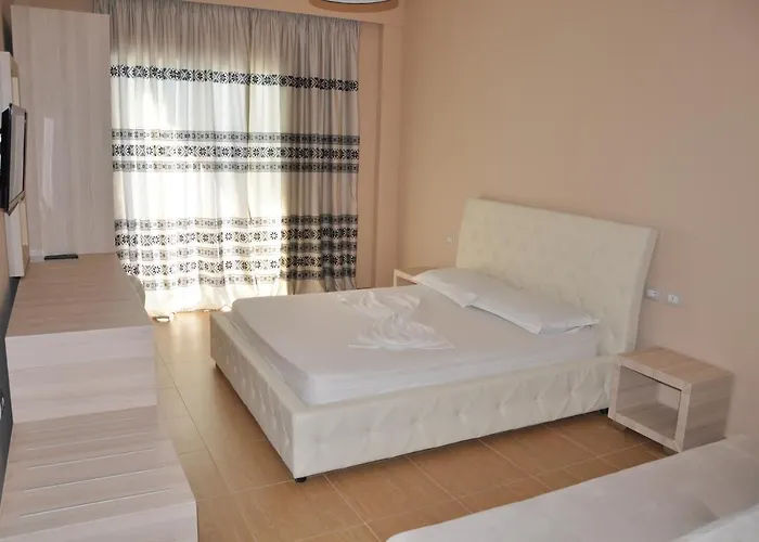 Coral & Hotel Radhimë